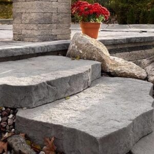 Techo-Bloc - Maya Step